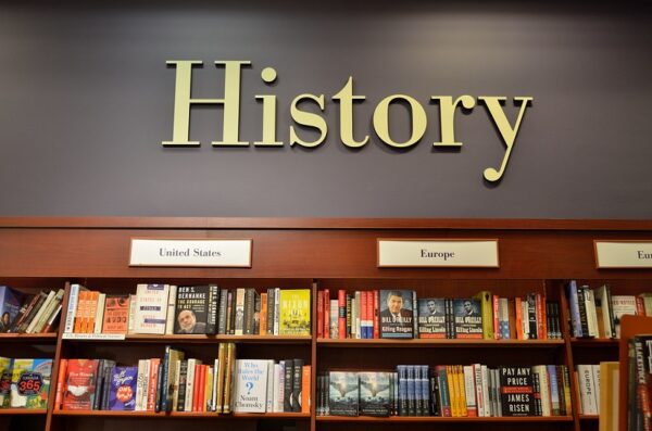 1,200+ History Books
